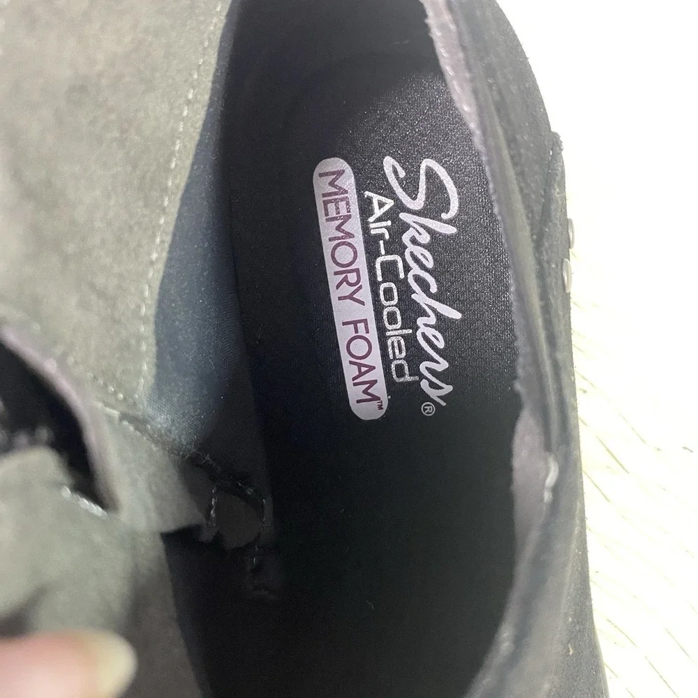SKECHERS Womens Parallel Ditto Black‎ Suede Leather Ankle Boots Wedge Heel Sz. 9